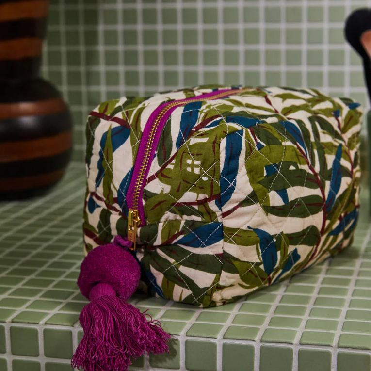 Verita Beauty Bag