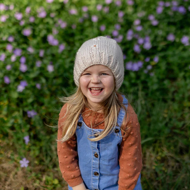 Daisy Beanie - Oatmeal