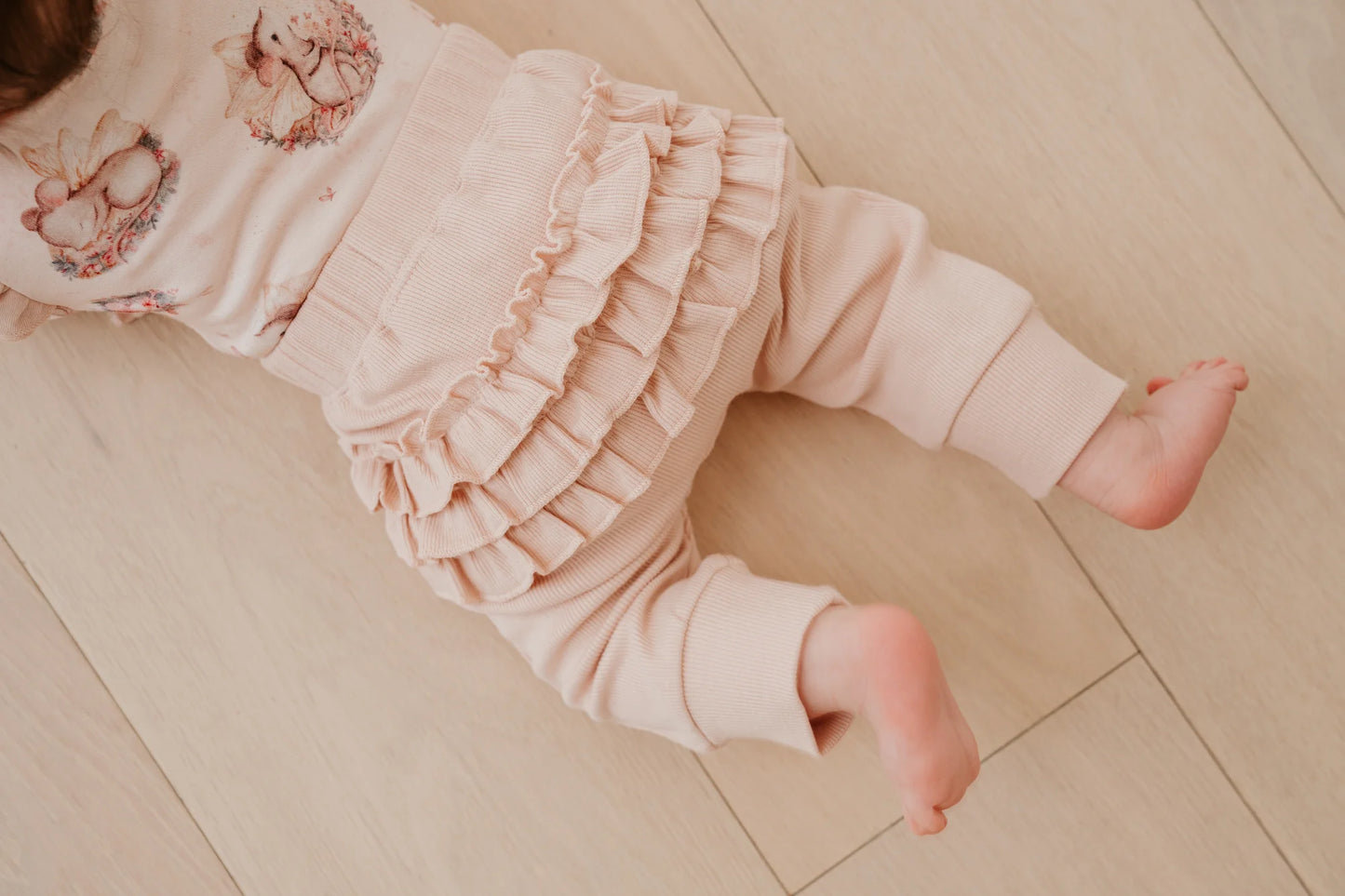 Frilly Slouch Pants in Rose